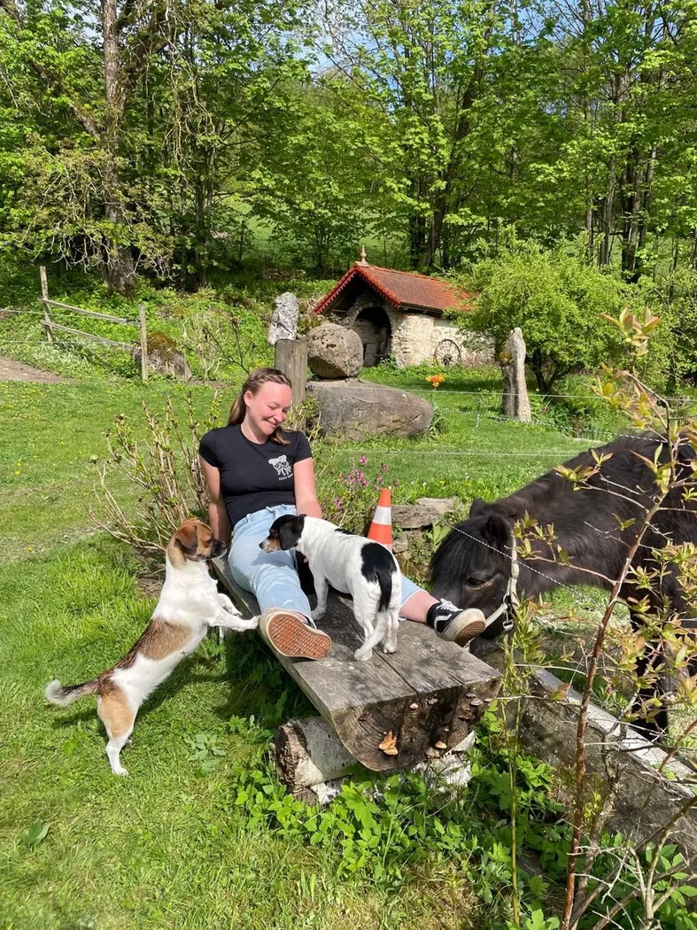 Tiergestützte Arbeit im Freien